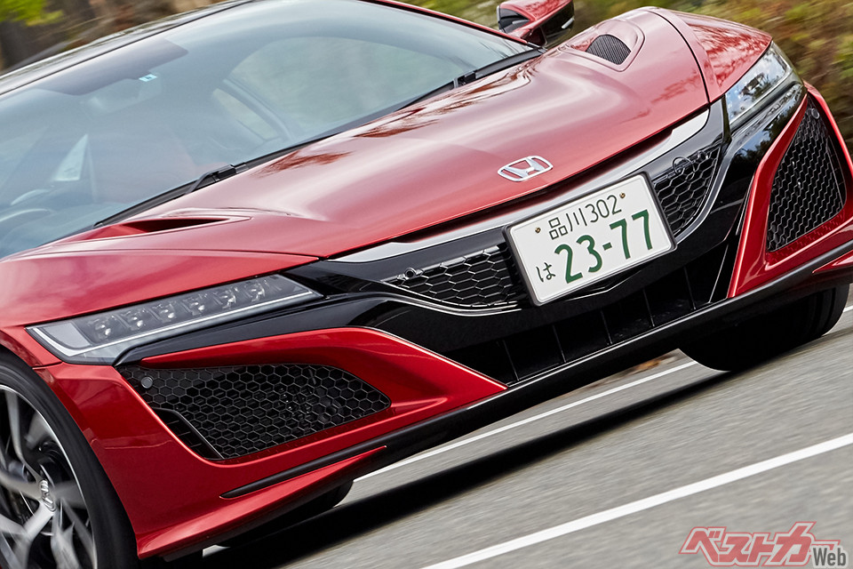 580馬力越え!! V6ツインターボ搭載[NSX]は2300万円からでお買い得