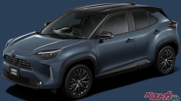 2025年2月追加の特別仕様車、ヤリスクロスZウルバーノ。グロスブラック塗装のホイールや、ブラック塗装のトヨタマーク、サイドオーナメント、サイドミラー、アウトドアハンドルなど、ブラックで引き締めた一台