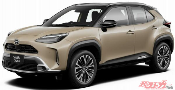 ヤリスクロス Z “Adventure”。18インチタイヤ＆ホイールや専用前後フロントバンパー、シルバーのルーフレールなどを備えた、アウトドアテイストを強めた上級仕様