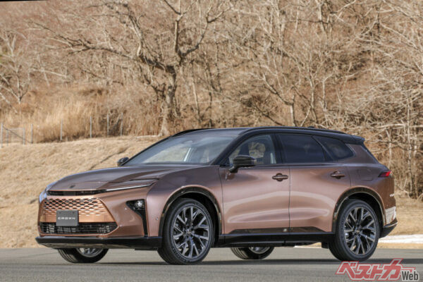 2007年(平成19年)の生産終了から18年ぶりに復活した”エステート”