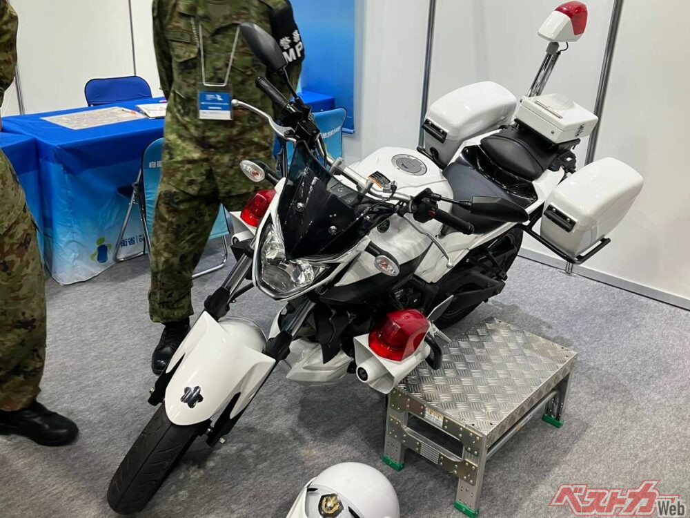 MT-03が白バイになった！ 自衛隊「警務隊」に採用されるパトロール