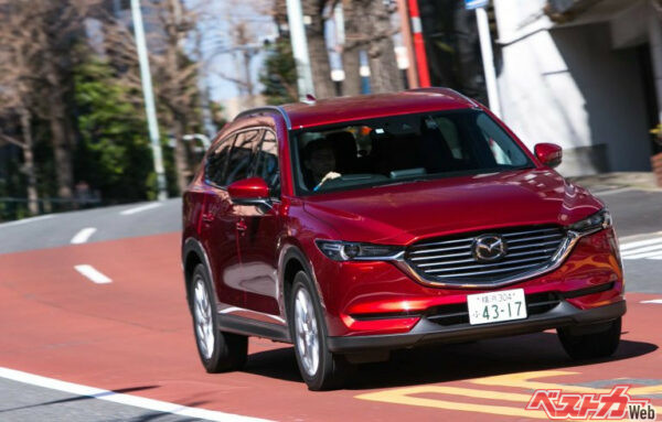 下り坂でAT車をNレンジにすると燃費がよくなるのか？