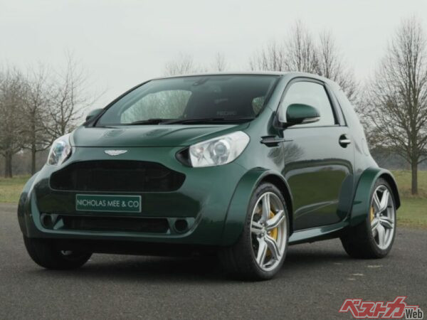 こちらが実際に販売されている車両。通常のシグネットは新車価格約500万円だったが…果たしてV8シグネットの現在の値段は…気になるところだ。