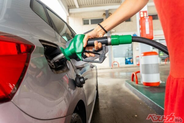 ガソリンエンジン車に軽油をいれてしまった場合も、エンジンに不具合が発生し、エンジン停止に至る（PHOTO：Adobe Stock_unai）