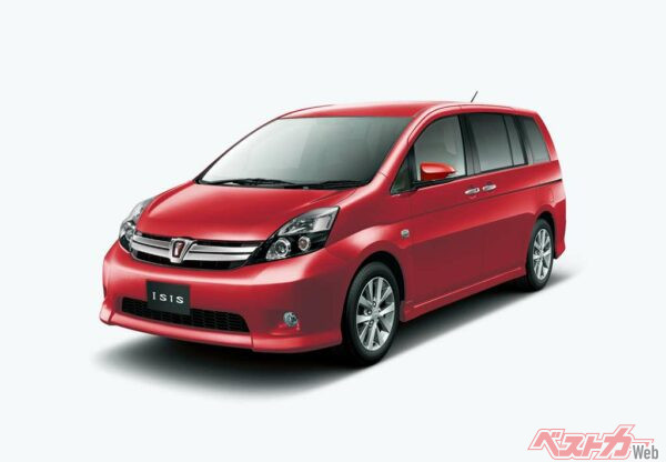 時代によってエンブレムを変化させてきたアイシス。どの時期のエンブムレムかを当てる楽しみもある