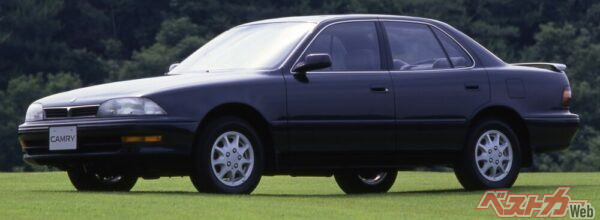 トヨタ・カムリ（4代目／1990-1994）