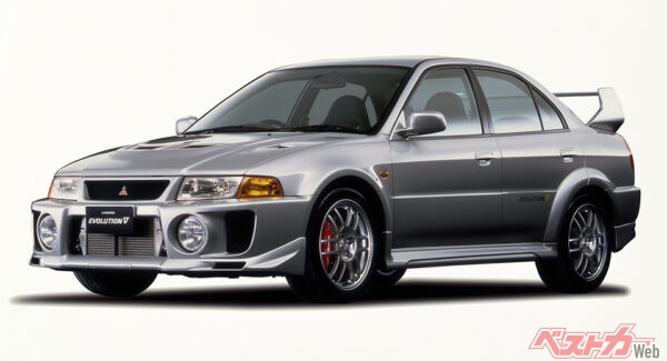 ガンダム系の自動車デザインと言えば、三菱 ランサーエボリューションにトドメを刺す。おもちゃっぽさも重要