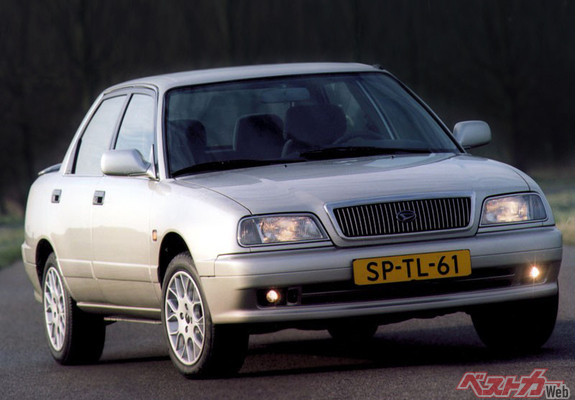 名前をちょっと変えてみたりフェイスリフトをしてみたりしたものの最終的には激レアさん枠に……。画像はフェイスリフト後のアプローズ