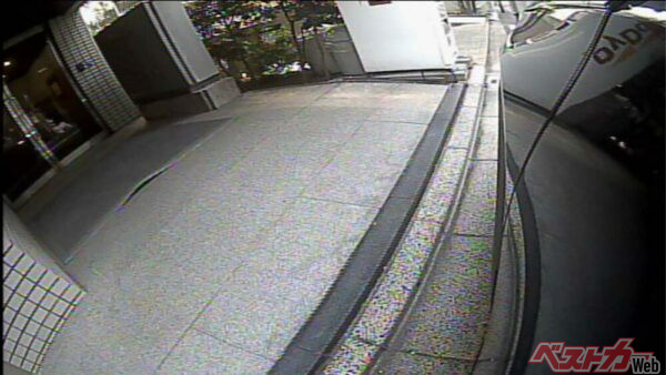 実際のカメラ映像表示