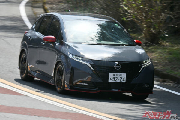 日産・オーラnismo(4WDモデル)