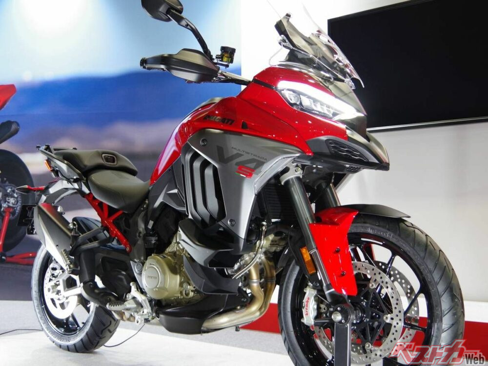 ドゥカティ「ムルティストラーダV4S」日本初公開！ 車高調整で745mmの