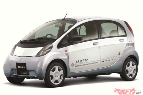 18型のM。MはXの廉価グレードとされるがバッテリー性能はとてもすぐれている