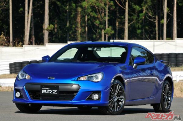 兄弟車BRZ。二人の兄弟はマイナーチェンジ後にそれぞれの個性を出すことになった