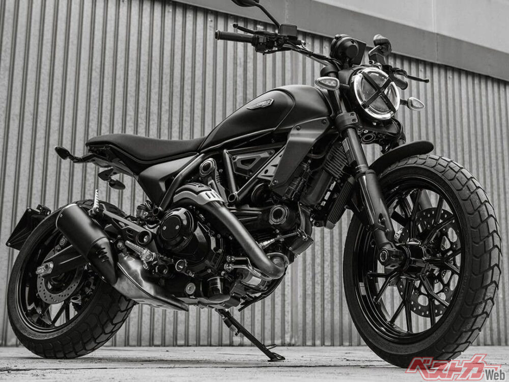 2025年新型「アイコン ダーク」日本発売決定！ マットブラックのみで