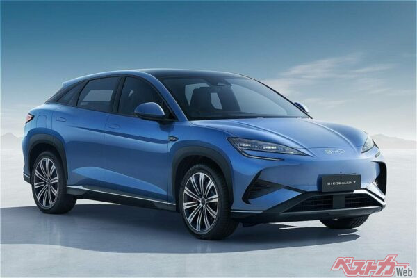 BYD シーライオン7。全長4.8m級のラグジュアリーSUVだ