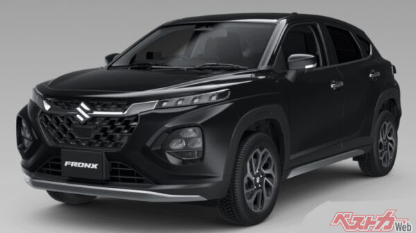 ひゅ~~ッ! イケてるぜ、黒のフロンクス!! 「ブルーイッシュブラックパール4」という黒色ボディをまとうと、こんなにも精悍になる!