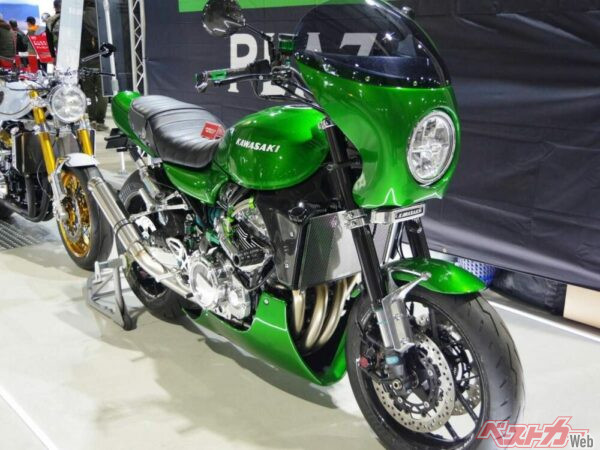 欲しい武装を全部乗せ！ Z900RSをサーキットライダーの本気に応えるレーシー仕上げに【モーターサイクルショー2025】
