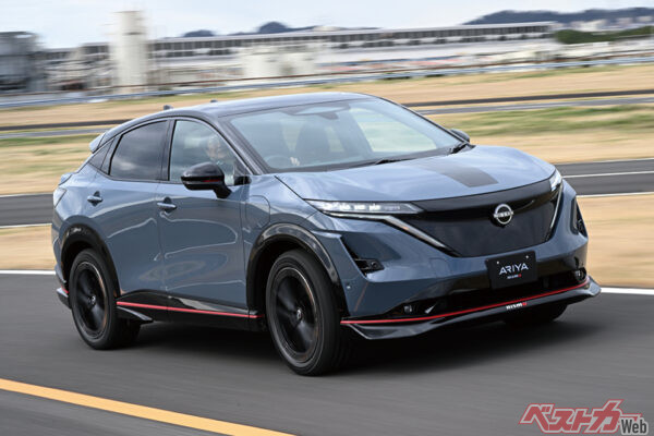 日産 アリアNISMO。EV専用プラットフォームを新開発したアリアは、ロングホイールベースとフラットフロアを活かした広い室内空間もまた魅力。前後2モーター搭載のe-4ORCEの操縦性にも注目だ