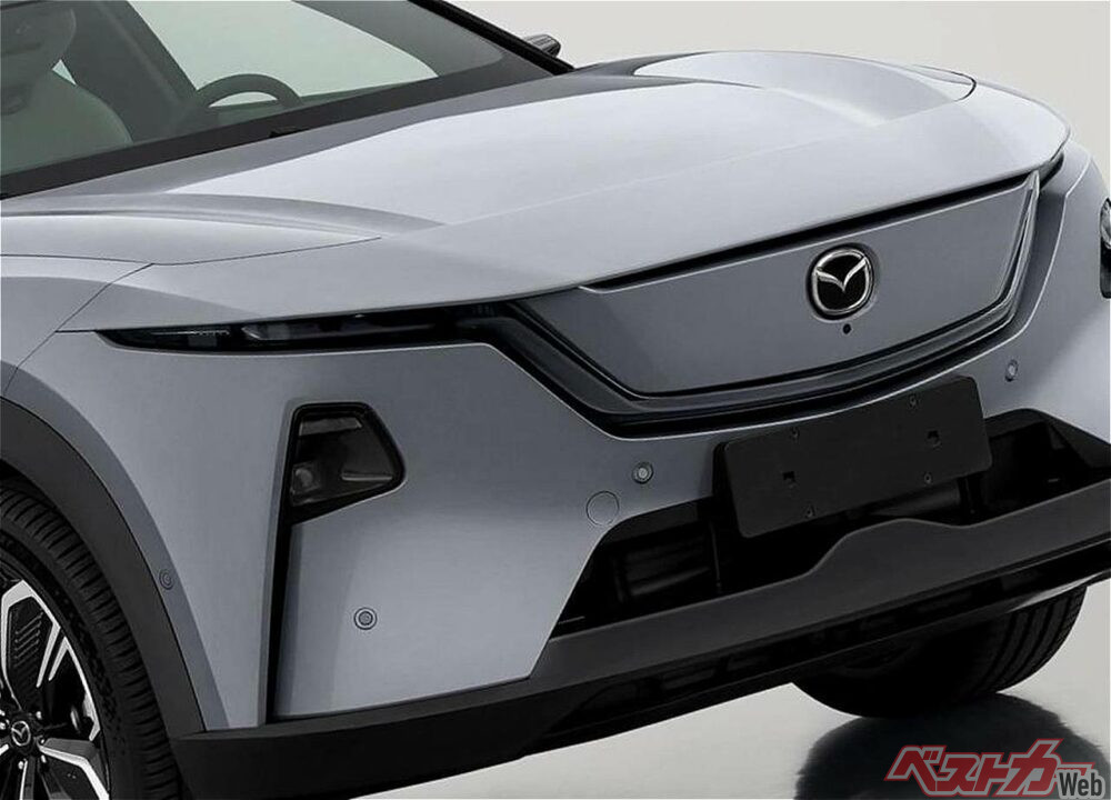レクサスRX級の大柄ボディ！ CX-5にしちゃデカすぎる？ マツダEZ