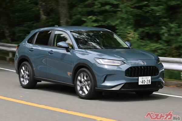 ホンダ ZR-V（320万8700～437万9100円）。CとDセグメントの中間サイズのSUV。パワーユニットは2L・e:HEVと1.5Lターボの2タイプを設定。魅力度：★★★★☆