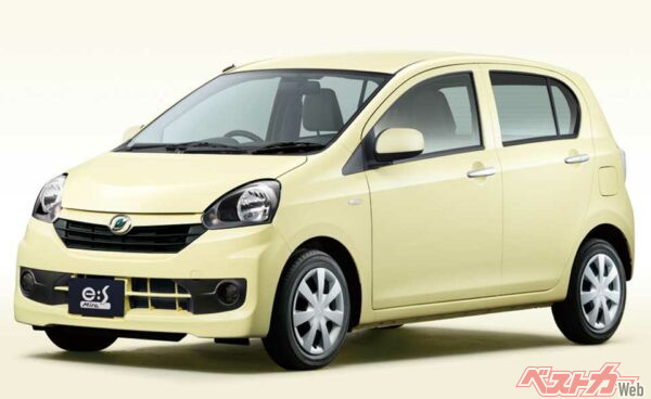 ダイハツ ミライース。JC08モード33.4km/Lの燃費も注目が、それでいて70万円台からというリーズナブル価格設定もすごい！