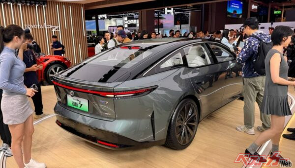ライダーまで使うほどの先進っぷり。しかも中国車と同価格ならトヨタブランドはやっぱ強いぜ