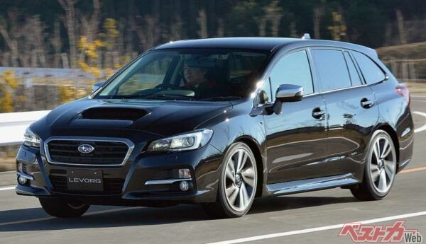 ワゴンのレヴォーグだが300psを発揮する2L直噴ターボモデルはあえてこのカテゴリーに入れた。2.0GTアイサイトの価格は334万8000円