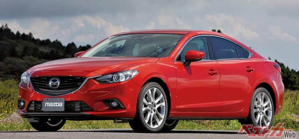 2位 アテンザセダンXD……渡辺陽一郎氏が1位とした以外は、2位、3位とばらけたアテンザディーゼル。2.2Lディーゼルターボは175ps/42.8kgmを発揮。291万9000円という価格は320dと比べて圧倒的にリーズナブルで魅力的だ