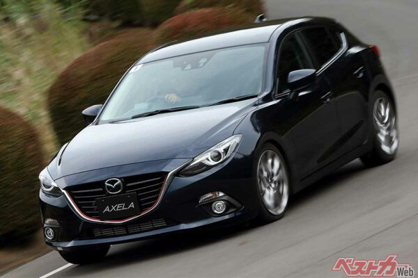 1位 アクセラスポーツ……1位にした評論家はいなかったものの、4人が2位に挙げて総合で首位の座を獲得したアクセラスポーツ。なかでもディーゼルターボの評価が高い