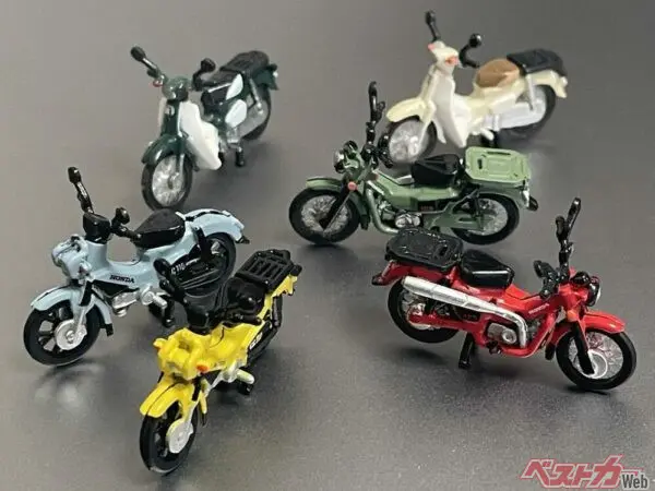 キーホルダーとフィギュアの2ウェイで楽しめる、「Honda Cub キーホルダー」がガシャポンに登場！
