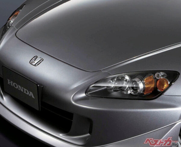 S2000に設定されていたタイプVとタイプSがホンダらしさ全開すぎぃ!!　普通のグレードとの違いはナニ？ 