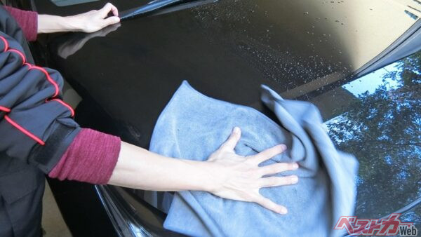 「洗い魔」さんは要注意?　洗いすぎがクルマを傷めつけるワケ