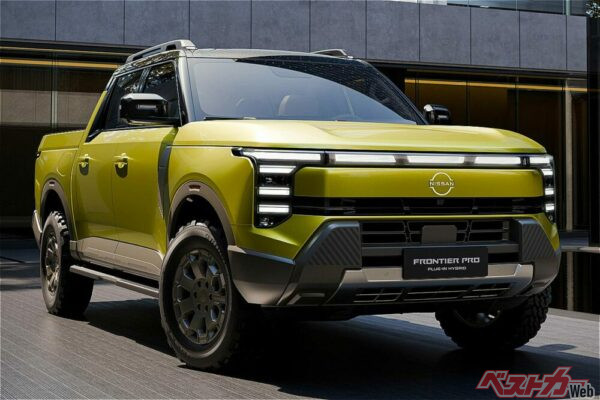 日産フロンティアPRO。顔付きも未来的でカッコよき！