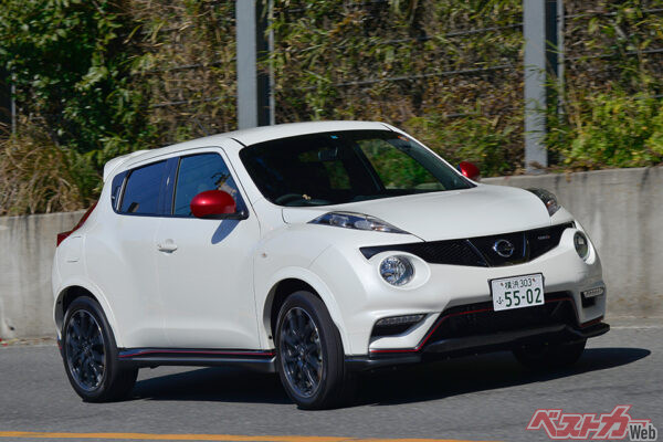 日産 ジューク（初代・2010年登場）1.6Lターボで200psのNISMOや、214psのNISMO RSも設定