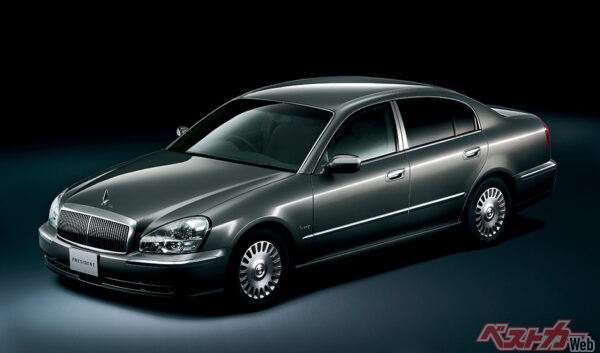 日産 プレジデント。4代目は4代目シーマとコンポーネンツを共有して2001年に登場