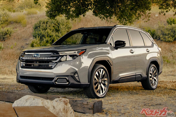 2023年に発表された6代目スバル フォレスター。日本国内での発表時期は2025年春の予定