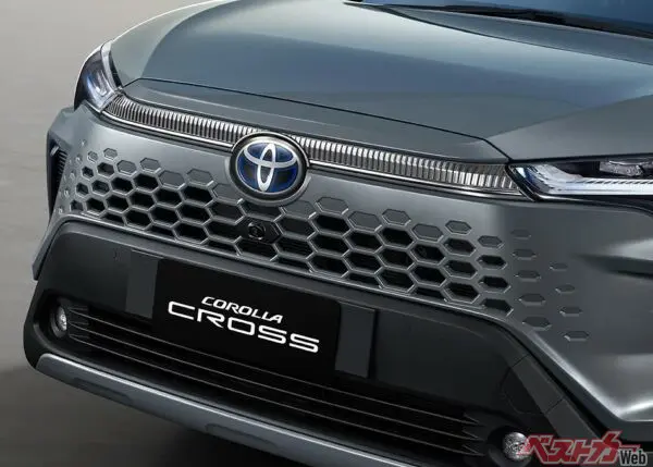 トヨタ カローラクロスが大幅改良!!　クラウンエステート顔になって高級感マシマシ!!　ガソリン車を廃止しGRスポーツを追加!!