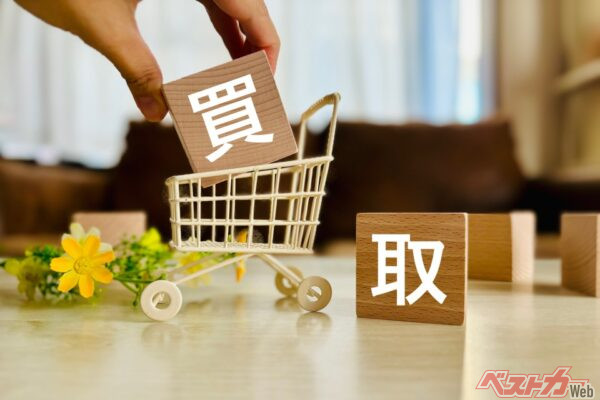 定期的なスパンで乗り換える人ならば、リセールバリューを考えてボディカラーやオプションを選ぶのがオススメ（78art@Adobestock）