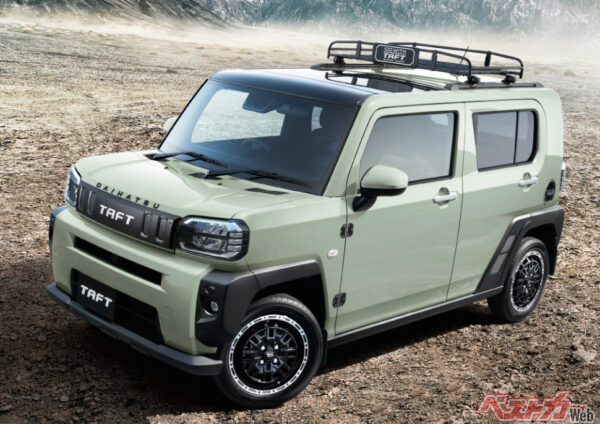 最後にアクセサリー装着車の画像を！ グリルとアルミホイールデザインが特別感あり、いいですね～