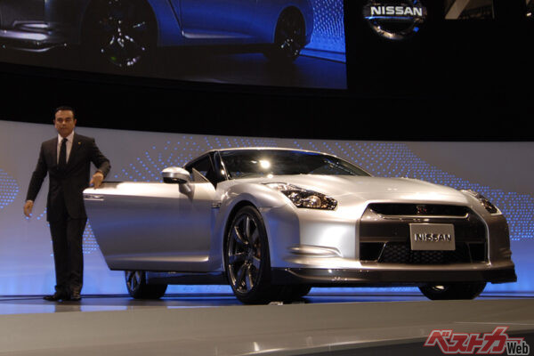 ゴーン社長の肝煎りのR35GT-Rは東京モーターショー2007でワールドプレミア。伝説はここから始まった