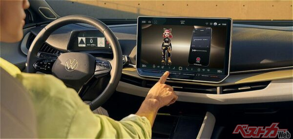 センターディスプレイは15インチと巨大！