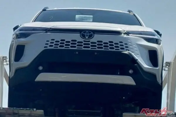 新型カローラクロスが東北自動車道に参上!! 上質でカッコ良すぎる姿をしっかり確認してきたゾ!!