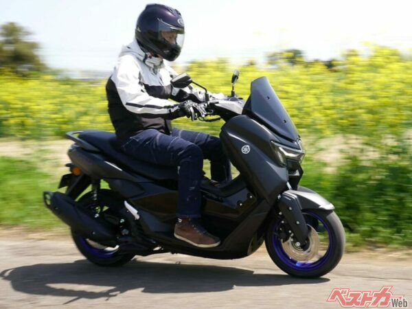 【試乗】精悍なスタイルとなった新型NMAX。スポーティな走りと洗練された乗り心地を両立！