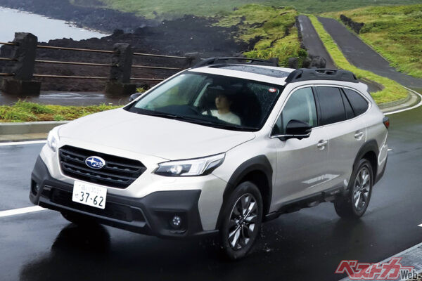 レガシィアウトバックのよさはロングドライブするとすぐにわかる。とにかく疲れなくて快適