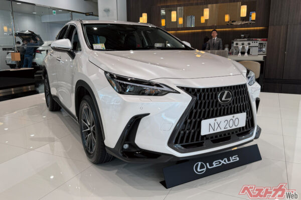 レクサス NX200は台湾専用モデル。173psを発生する2LのM20A-FKSエンジンを搭載する