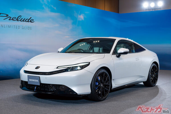 「ほぼ市販型」が公開された新型ホンダ プレリュード。東京オートサロンでは20インチアルミホイールが装着されていたが、市販モデルは19インチが標準装備となる