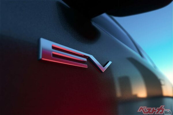 欧州三菱が公開したエクリプスクロスBEVのティザー画像