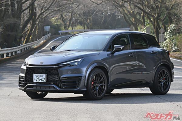 レクサス LBX MORIZO RR。8速ATはモータースポーツでの使用にも耐えうる出来栄え