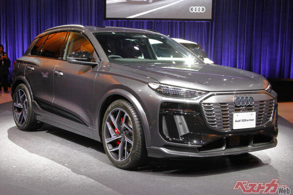 計61個のLEDセグメントからなるマトリクスLEDヘッドライトが特徴的。適度に丸みのあるフォルムながら、随所にエッジを効かせたデザインがマッチする