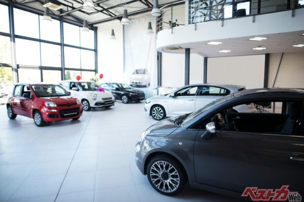 独自性の追求こそが、トヨタディーラーの強さ。販売における他ブランドとの力の差は、今後もさらに広がっていくに違いない。（littlewolf1989@Adobestock）